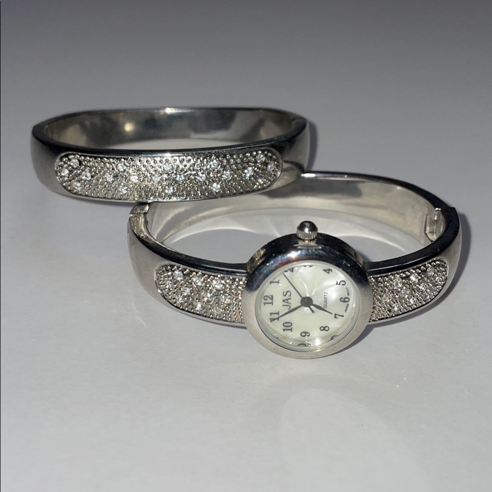 Elegant Silver JAS Women's Watch & Bracelet Set - Picture 3 of 5